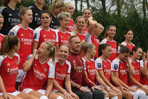 Arsenal admit all-white women's team 'does not reflect diversity at the club' | Football | Metro ...