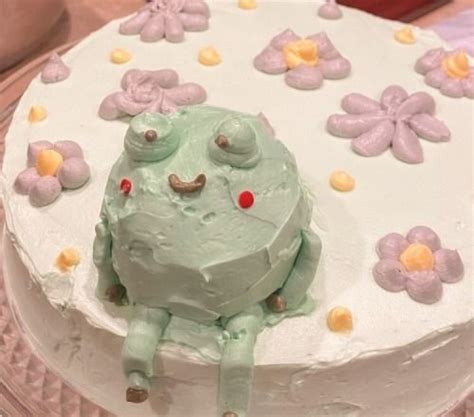 Pin on Frog cakes