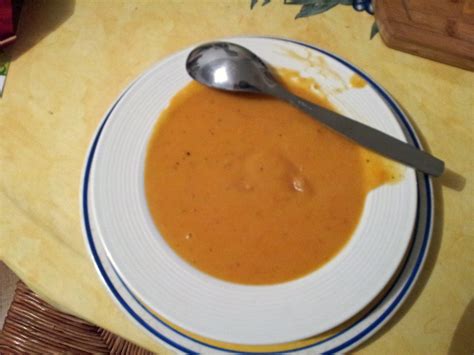 Pumpkin soup with coconut milk - Aliette de Bodard