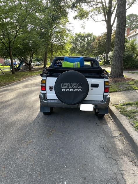 Perfect Summer Vehicle -2001 Isuzu Rodeo Sport. 159k miles and climbing ...