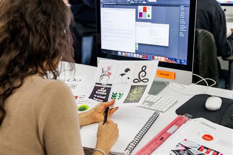 How to Become a Graphic Designer Without Quitting Your Day Job ...