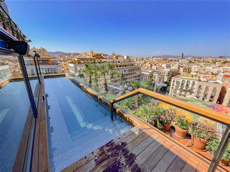 Barcelona Rooftop Bars - An Ultimate Guide, List + Map