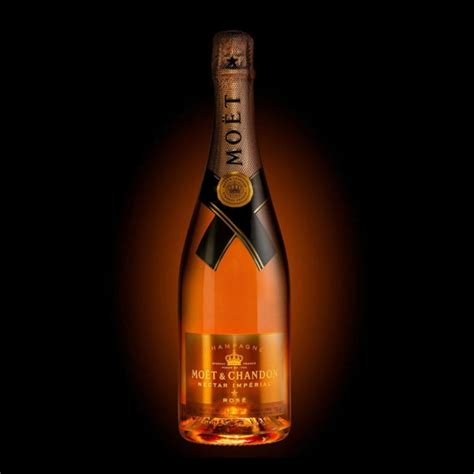 Moet & Chandon Nectar Imperial Rose Luminous (Light Up Bottle) (1.5L Magnum) - Premier Champagne