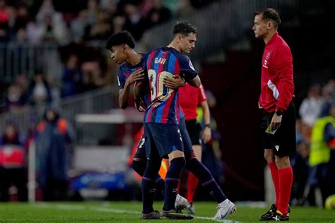 15 year old Yamine Lamal makes his debut for Barcelona