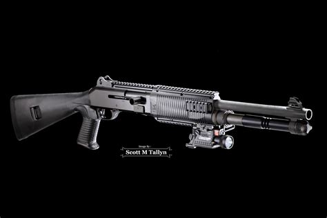 GunShots Photography: Benelli M4 Shotgun (Part #1)