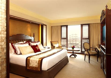 Manila Hotel - Your World Will Never Be The Same!