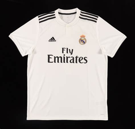 Cristiano Ronaldo Signed Real Madrid CF Jersey (Beckett COA) | Pristine ...