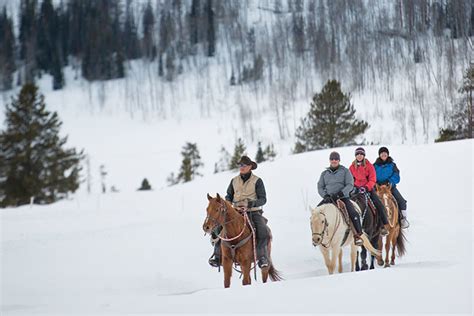 Winter Horseback Riding - Mountain Living