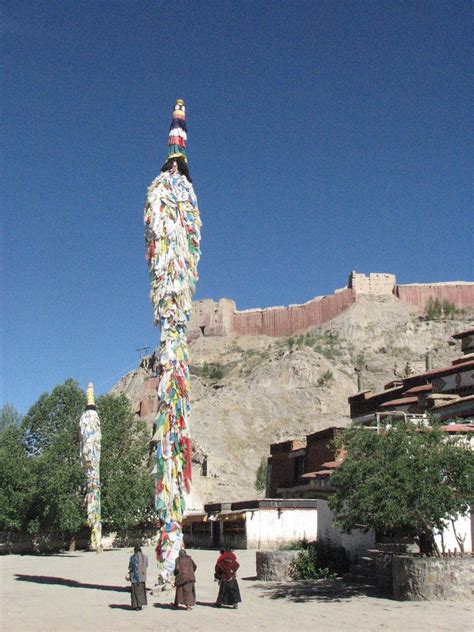 prayer flag pole | Prayer flag pole at Palacho Monastery in … | Flickr