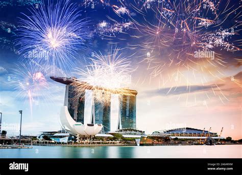 fireworks on Singapore skyline new years eve Stock Photo - Alamy