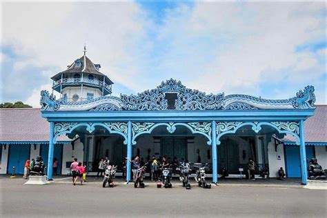 Museum Keraton Surakarta Hadiningrat Koleksi Ragam Benda Budaya ...