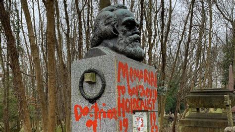 Karl Marx: Monument vandalised for second time in two weeks - BBC News