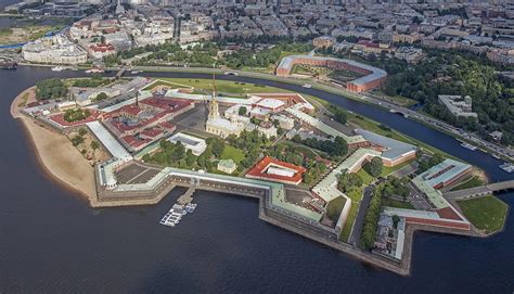 Peter and Paul Fortress in St. Petersburg: Guide to not get lost