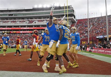 UCLA football pummels USC in lopsided rivalry matchup – Daily News