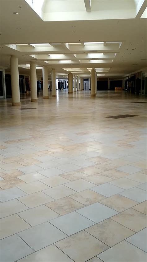 Sad State of the Sarasota Square Mall