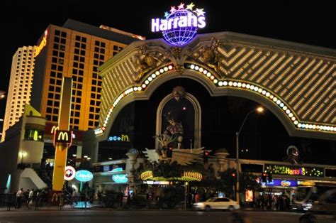 Harrah's Las Vegas - Budget Friendly Las Vegas Resort