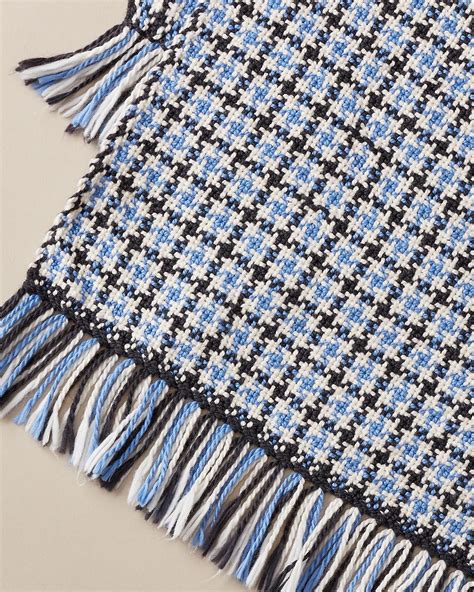 Houndstooth Scarf | Rigid heddle weaving patterns, Weaving patterns, Loom patterns