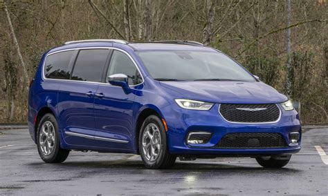 2021 Chrysler Pacifica Hybrid: Review - » AutoNXT