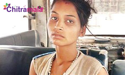 Actress Mitali Sharma Found Begging on Mumbai Roads