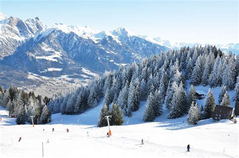 The Best Local Ski Resorts Near Zurich, Switzerland