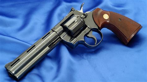 357 Magnum, Colt Python, revolver, 4K, black, brown, Combat Magnum, python, gas HD Wallpaper