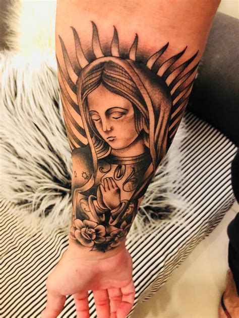 Virgen de Guadalupe | Tatuaje virgen maría, Tatuajes de manga del antebrazo, Tatuaje virgen