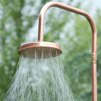 grote douchekop voor het buitendouche gevoel | Outdoor shower, Outdoor ...