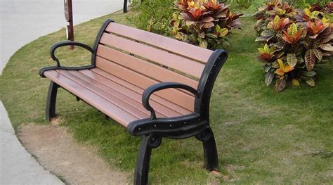 pictures of a park bench made out of composite lumber | Outdoor garden bench, Garden bench, Park ...