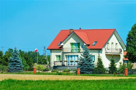 Premium Photo | House in the countryside in Poland