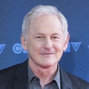 Victor Garber - Age, Family, Bio | Famous Birthdays