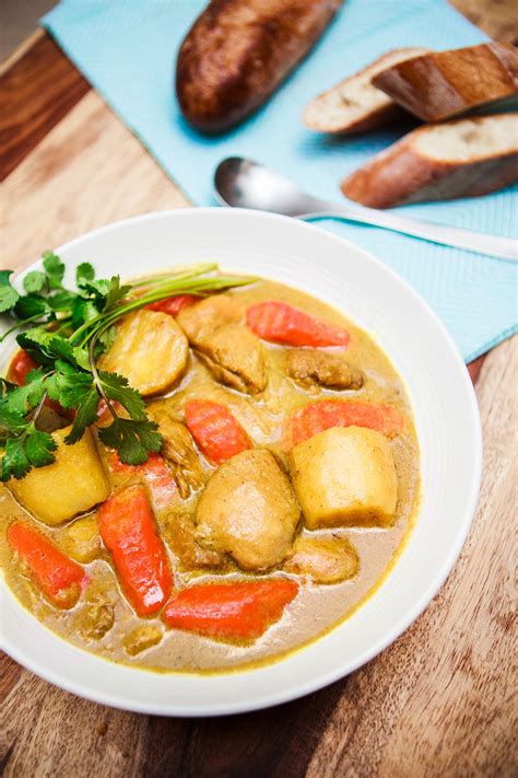 Instant Pot Vietnamese Chicken Curry Recipe (Cà Ri Gà) – FOOD is Four ...