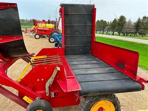 New Holland 166 Hay and Forage Hay - Mergers for Sale | Tractor Zoom