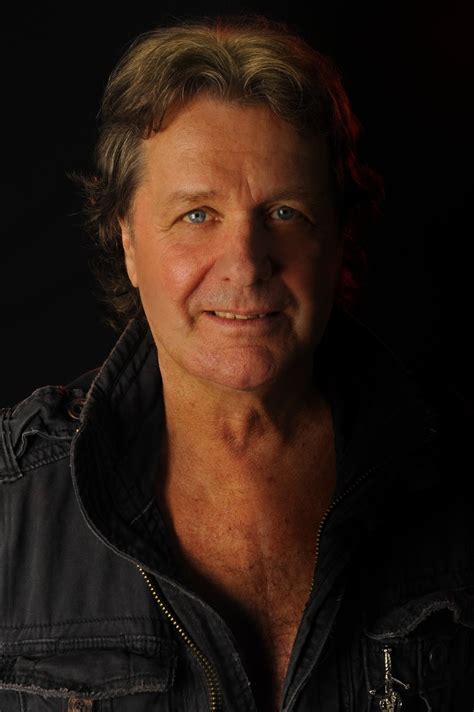 VintageRock.com News: Asia, King Crimson Singer & Bassist John Wetton ...