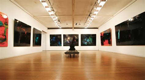 Top 6 Art Galleries Around the World