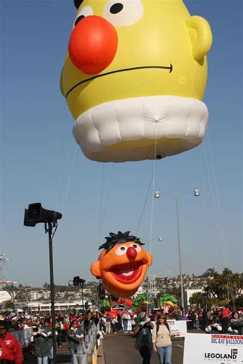 Bert & Ernie Parade Balloon - Fabulous Inflatables, Sesame Street ...