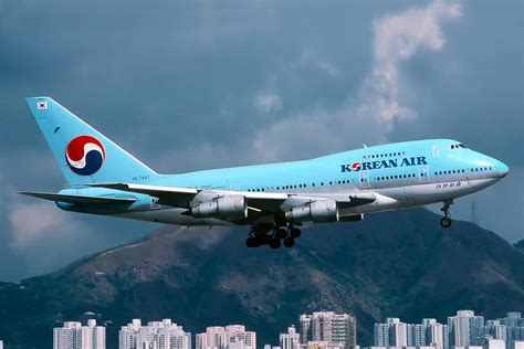 Korean Air to restart international flight operations in June