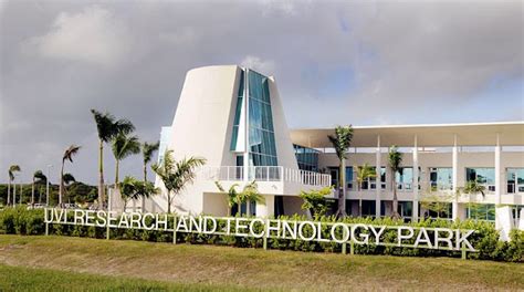 UVI Today: UVI Unveils New Home for College of Science & Mathematics on St. Croix