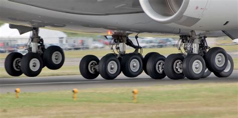 Airbus A380: Close up of the wheels at the touch down.