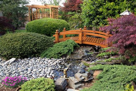 5 Garden Bridges You'll Want For Your Own Home