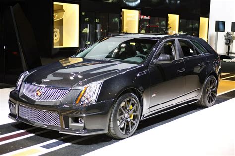 Chicago 2011: 2011 Cadillac CTS-V Black Diamond Edition - GTspirit