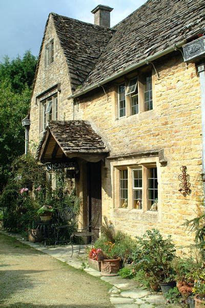 Bourton-on-the-Water http://www.freefoto.com/preview/1016-02-66/Bourton-on-the-water Stone ...