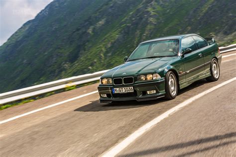 Photoshoot with the iconic BMW E36 M3 GT