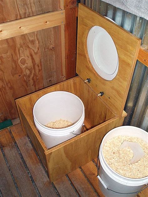 Reader Roundup: DIY Composting Toilets – Mother Earth News