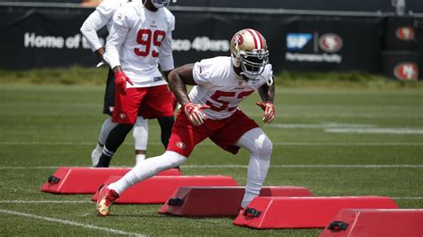 Photo Sequence: NaVorro Bowman at 49ers OTAs