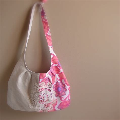 Roxy Creations: Vintage fabric shoulder bags