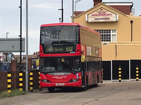 H32 bus route YN56FBA (AV) | LondonBuses 21 | Flickr