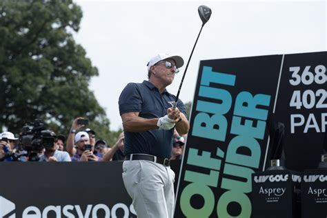 Phil Mickelson: Majors could open slots for LIV players