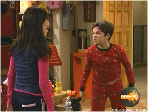 Pin by Daniel Halliwell on ICarly | Icarly, Nathan kress, Tv shows