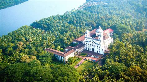 10 Most Beautiful Churches In Goa To Visit