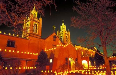 Found on Bing from www.pinterest.com | Albuquerque old town, New mexico, Best christmas lights